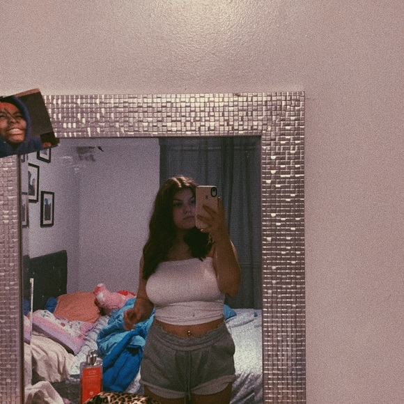 Meet your Posher, Tayla - Picture 1 of 1